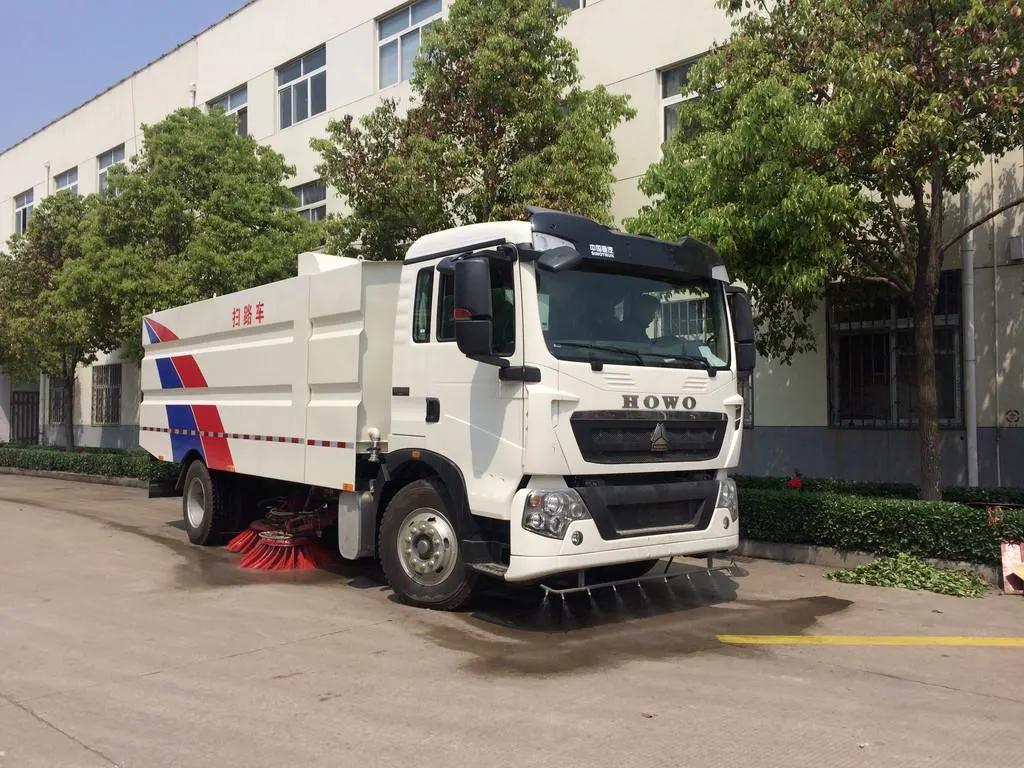 China HOWO 4X2 10m3 Floor Scrubber Machine Pressure Washing Bin Truck Vacuum Cleaner Cleaning Sweeping Brushes Street Road Sweeper
